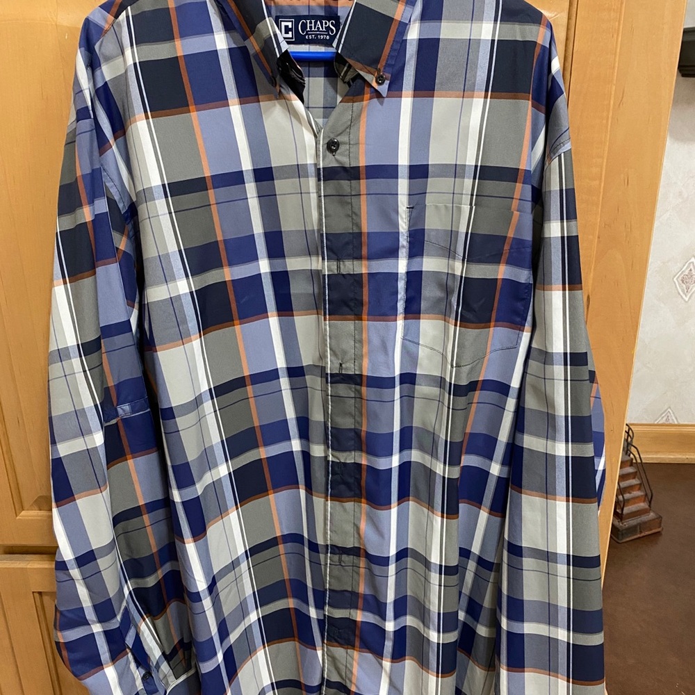 Excellent condition!
Chaps plaid long sleeve shirt - Picture 2 of 8